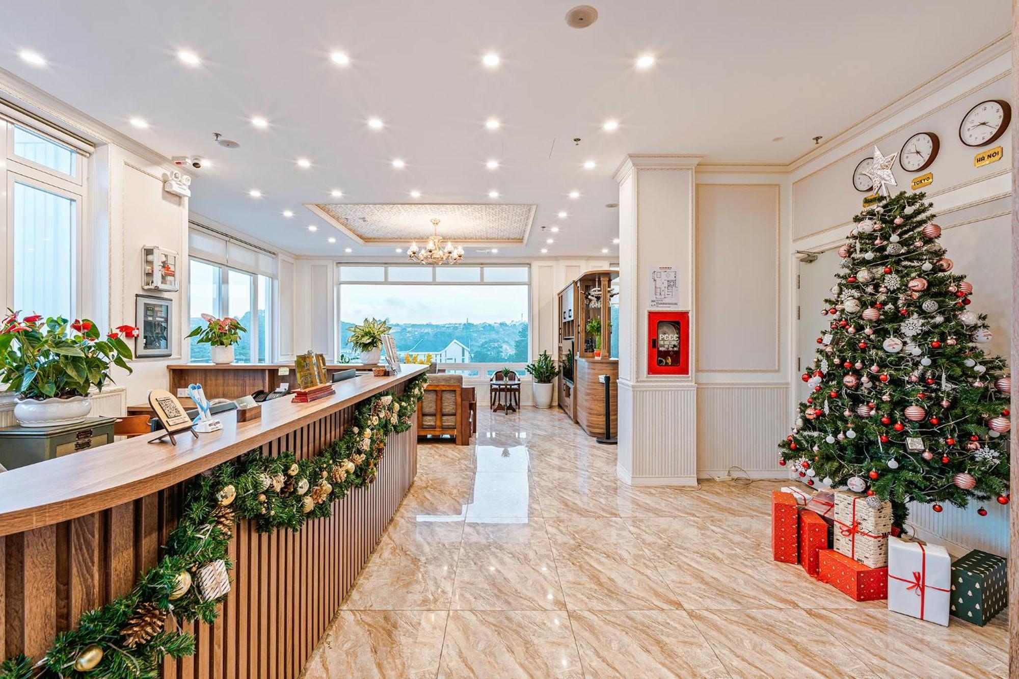 Pine View Hotel Dalat Exterior photo