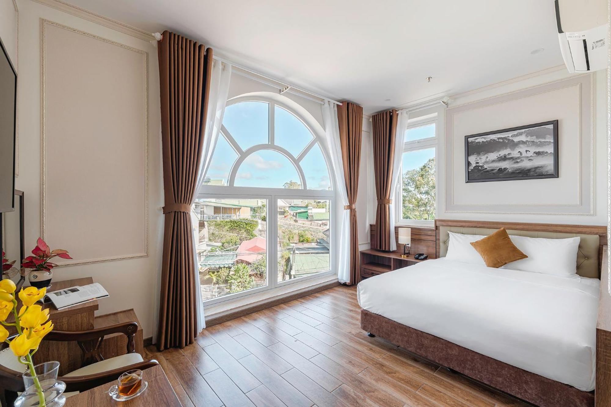 Pine View Hotel Dalat Exterior photo