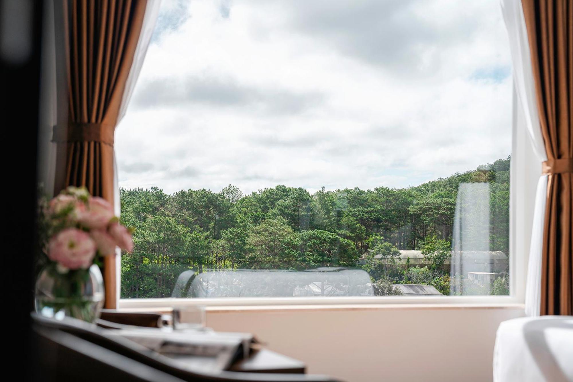 Pine View Hotel Dalat Exterior photo