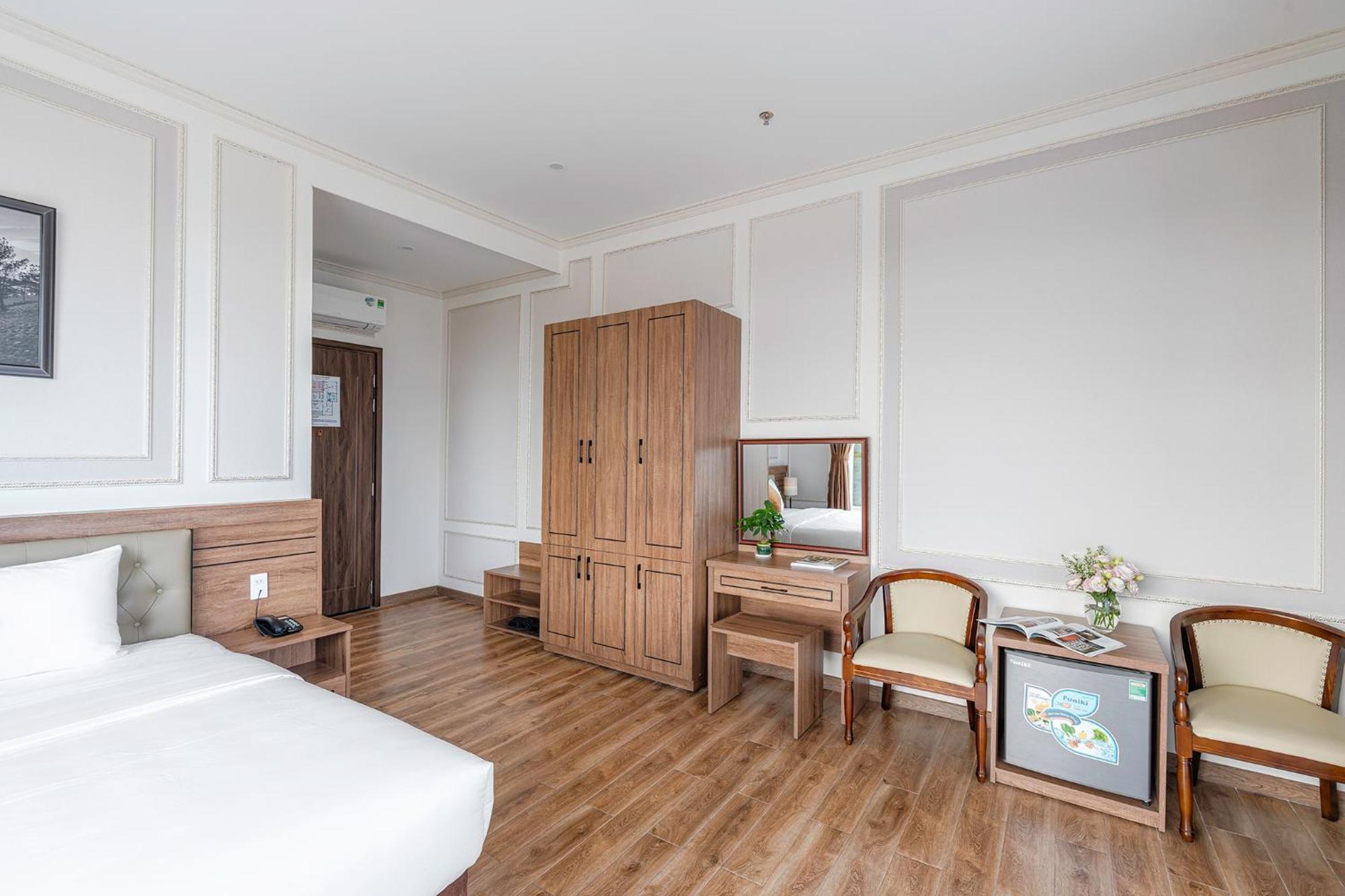 Pine View Hotel Dalat Exterior photo